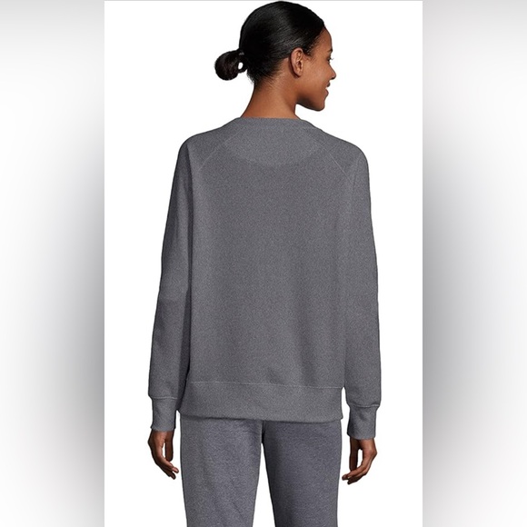 2 x Women’s Hanes Sweaters - Picture 2 of 6